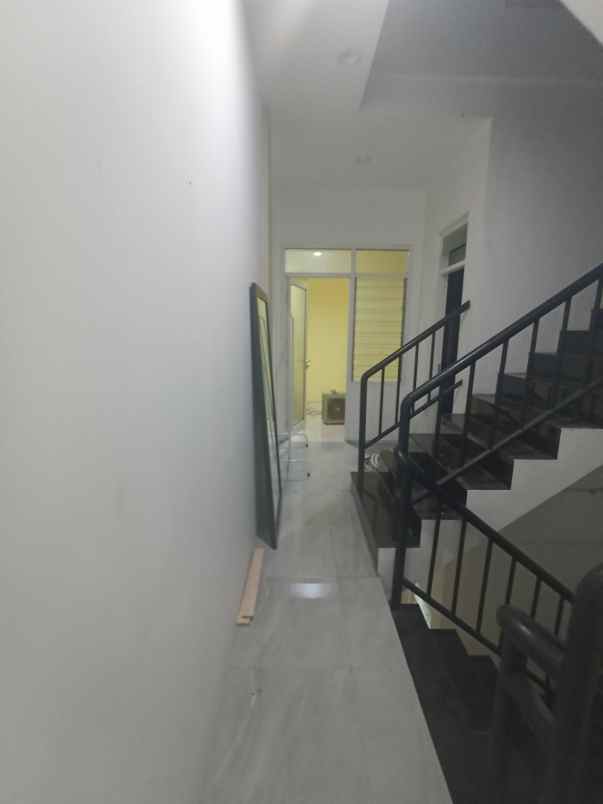 disewakan ruko gudang kantor jemursari