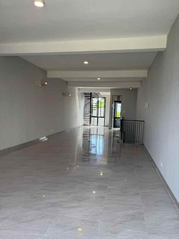 disewakan ruko gudang kantor pakuwon city beverly