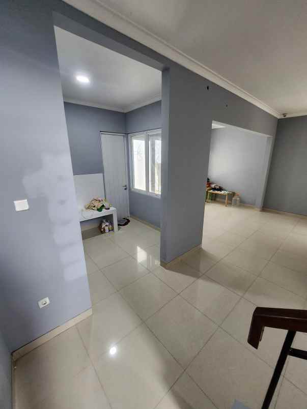 disewakan rumah bagus di cheryville grand bekasi