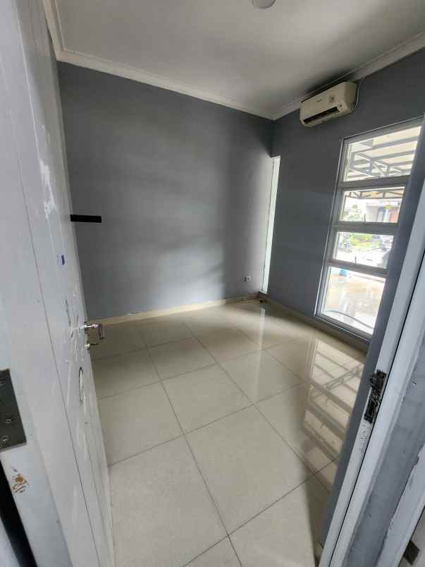 disewakan rumah bagus di cheryville grand bekasi