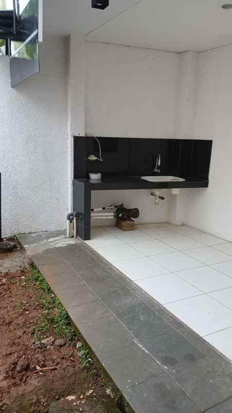 disewakan rumah bintaro pesanggrahan