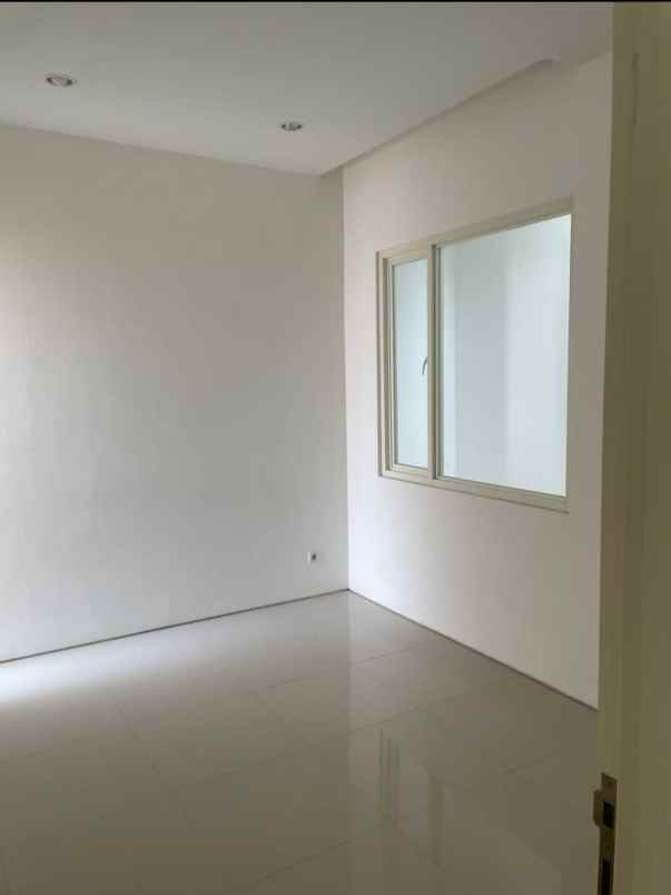 disewakan rumah dian istana