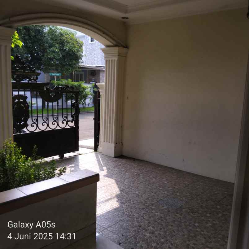 disewakan rumah harapan indah cluster