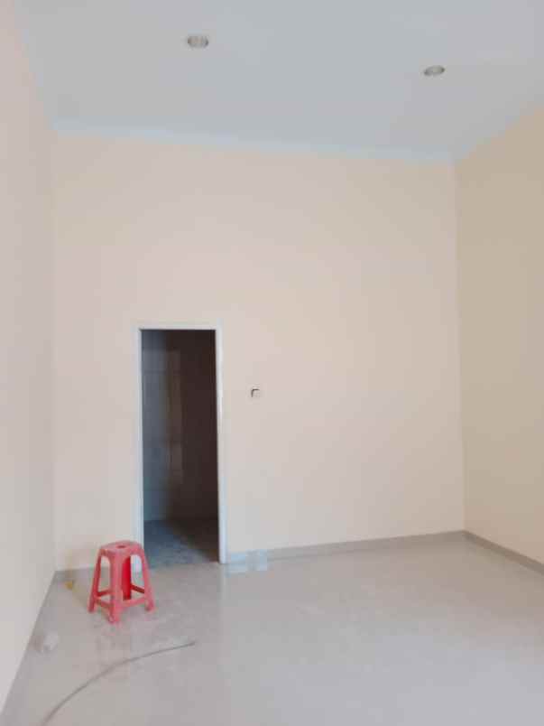 disewakan rumah kelapa kopyor kelapa gading