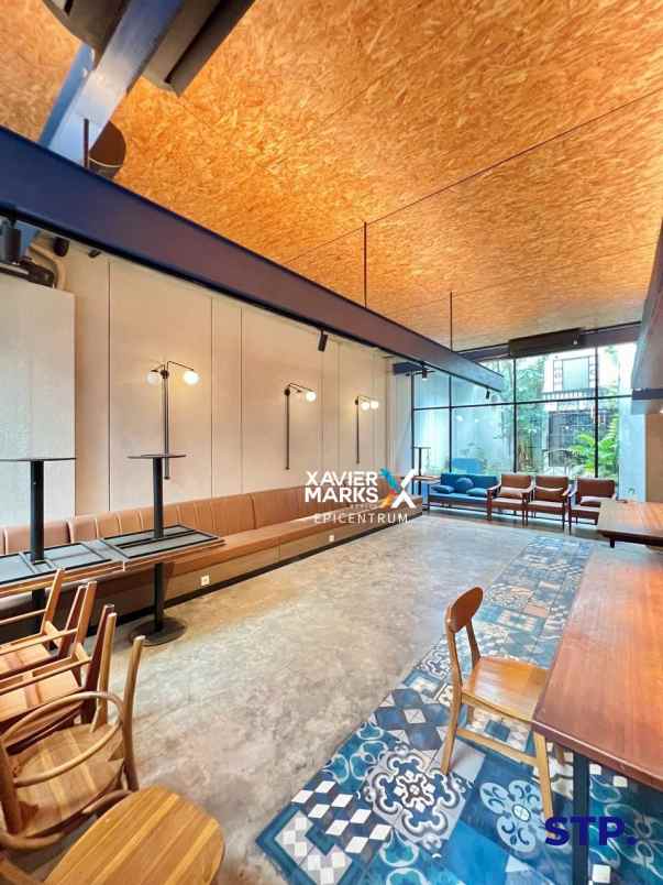 disewakan rumah komersil mewah jalan opak darmo