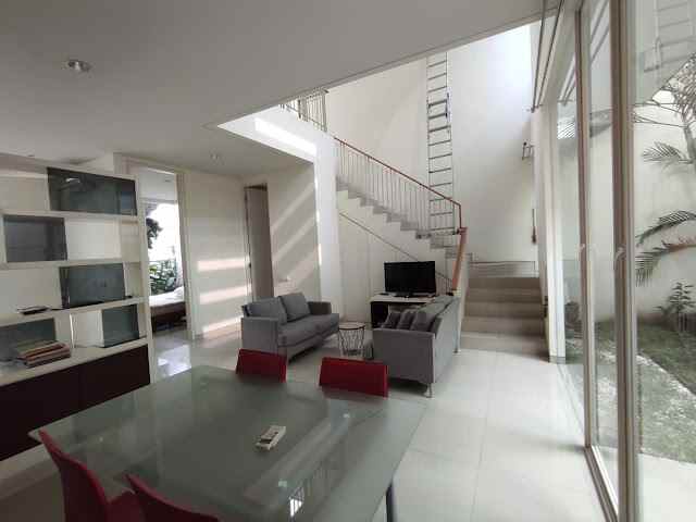 disewakan rumah pakuwon indah the mansion