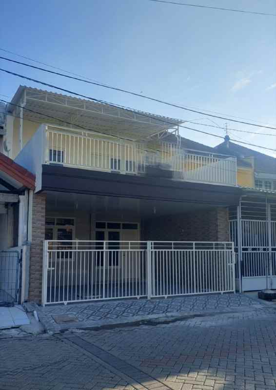 disewakan rumah pantai mentari