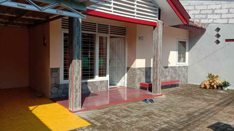 disewakan rumah perum teluk akses jalan utama