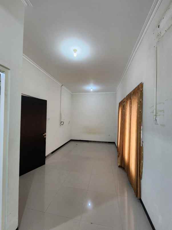 disewakan rumah taman rivera regency