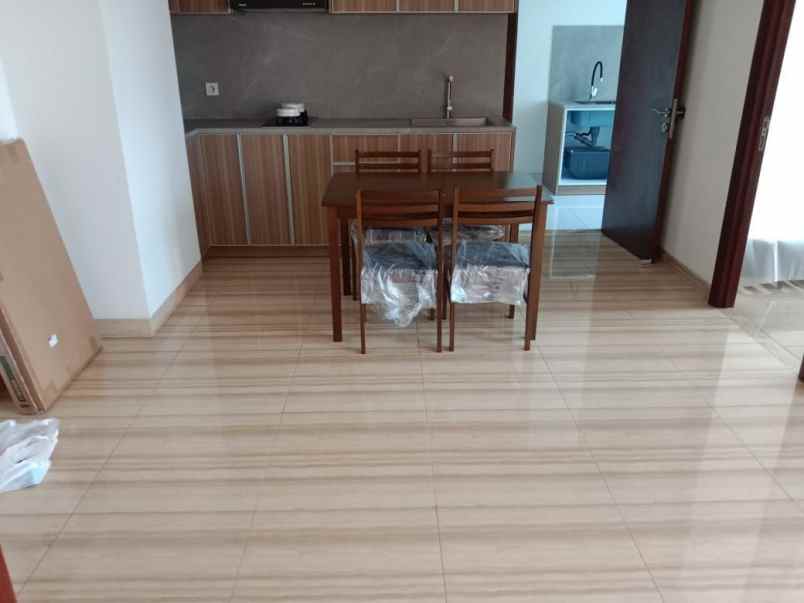 disewakan unit furnish apartemen grand sungkono lagoon