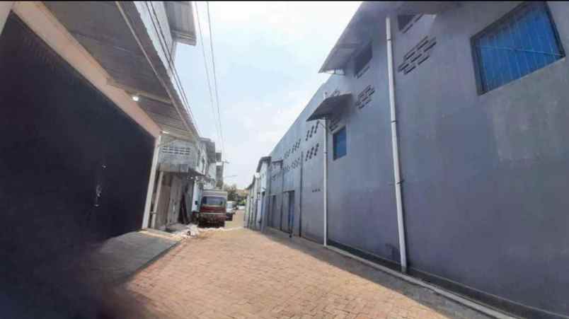 gudang lebak kenjeran bebas banjir akses truk engkel