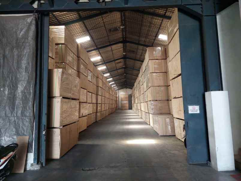 gudang margomulyo permai hadap utara