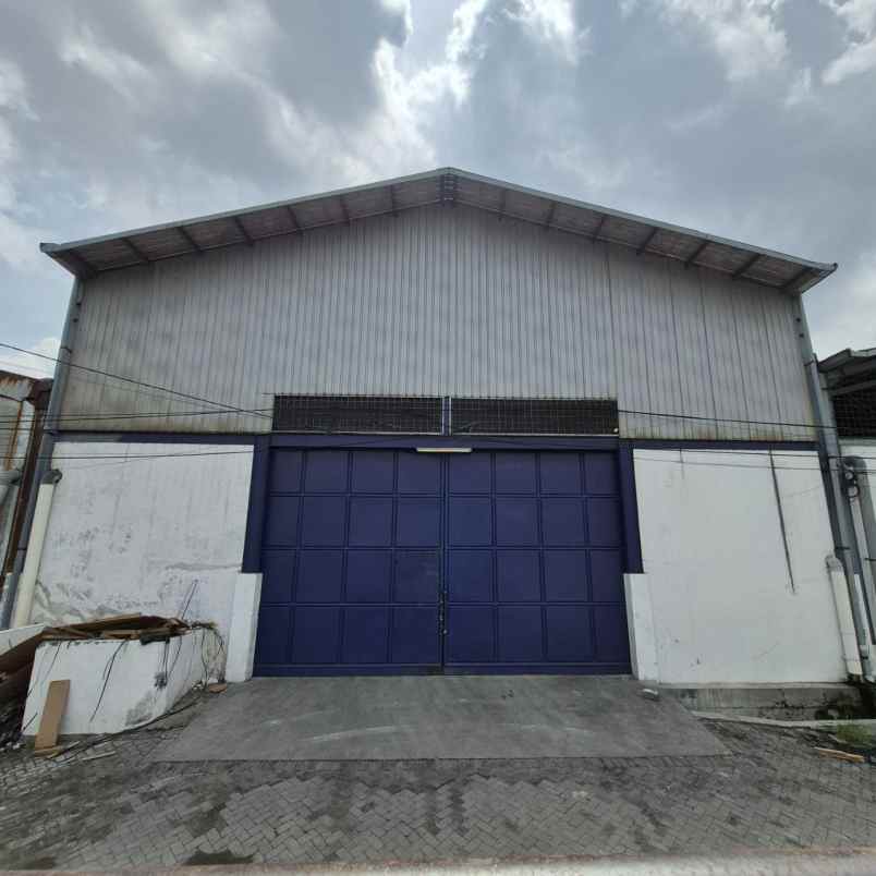 gudang margomulyo permai hadap utara