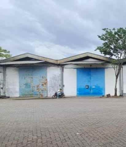 gudang permai lantai cor ada kantor toilet anti rayap