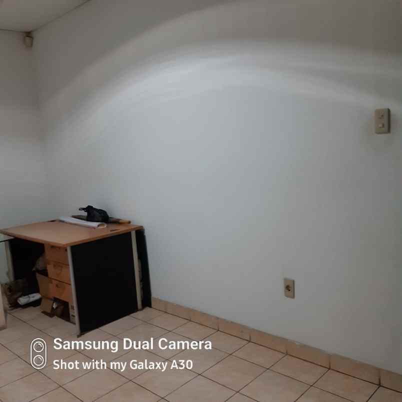 gudang siap pakai di jalan imam bonjol cibitung bekasi