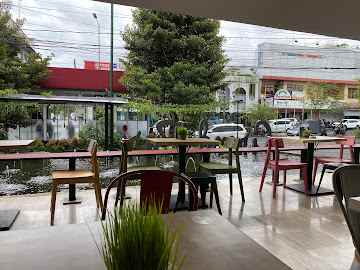 hotel dekat malioboro bintang 4 dijual cepat