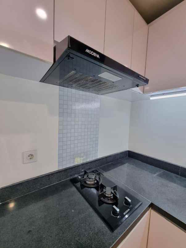 jual apartment grand sungkono lagoon lt 16 surabaya