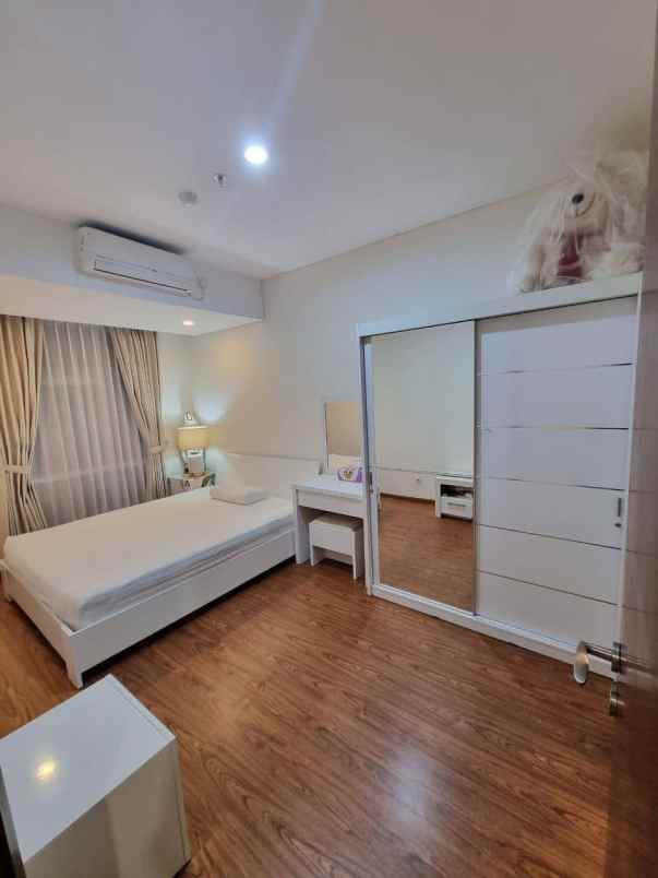 jual apartment grand sungkono lagoon lt 16 surabaya