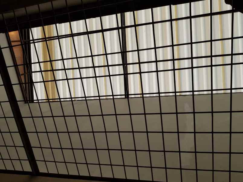 jual rumah 2 lantai di green puri 2 cengakreng