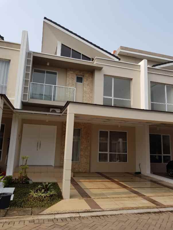 jual rumah 2 lantai di green puri 2 cengakreng