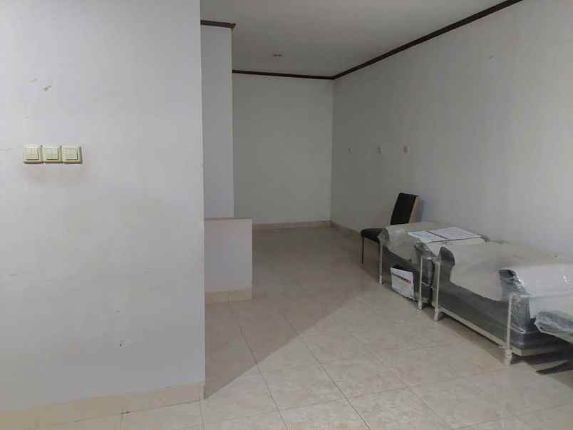 jual rumah komplek kintamani daan mogot