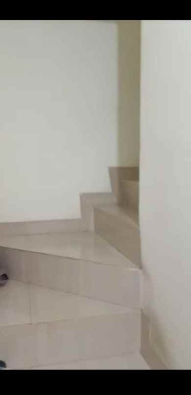 jual rumah royal palm cengkareng