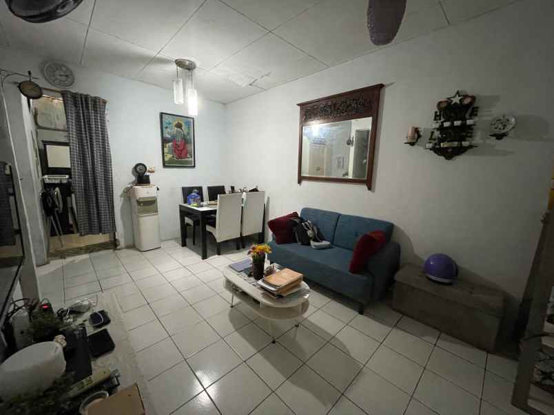 jual rumah tinggal second lokasi villa dago tol