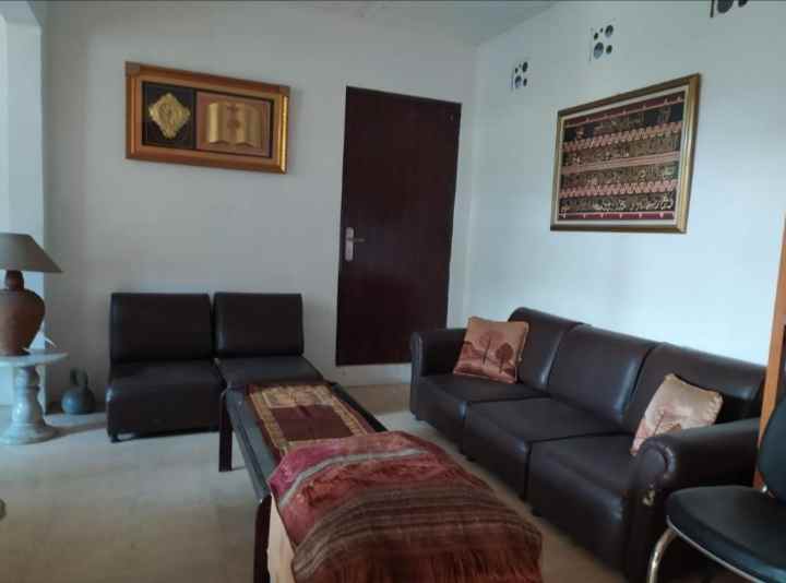 jual rumah tua di sambas jakarta selatan