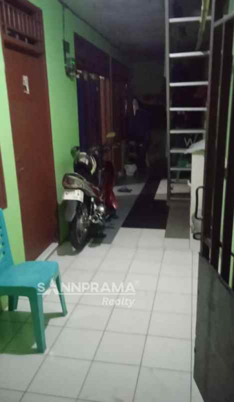 kontrakanm 3 pintu di tanah baru depok cash rhl