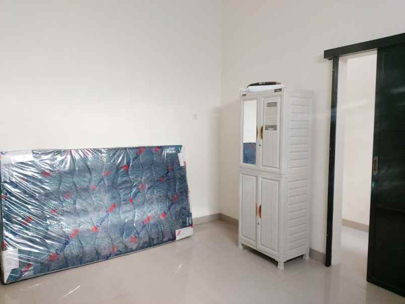kost putri dekat unimus semarang undip semarang