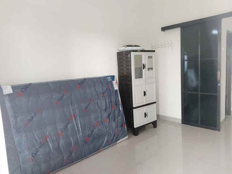 kost putri dekat unimus semarang undip semarang