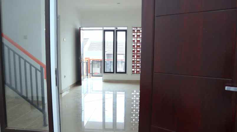 miliki hunian 2 lantai hanya dp 1 juta all in