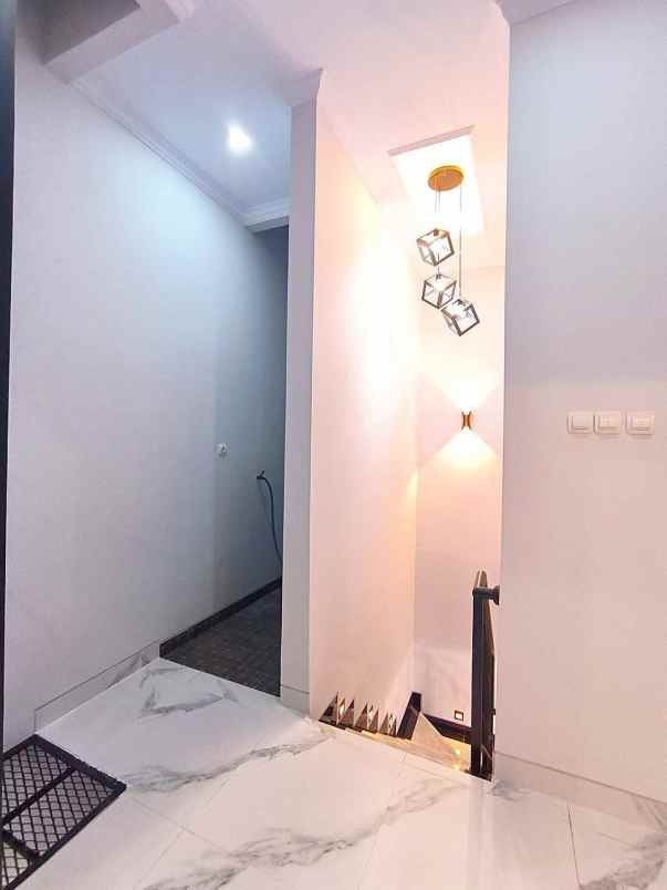 minicluster jagakarsa house jakarta selatan