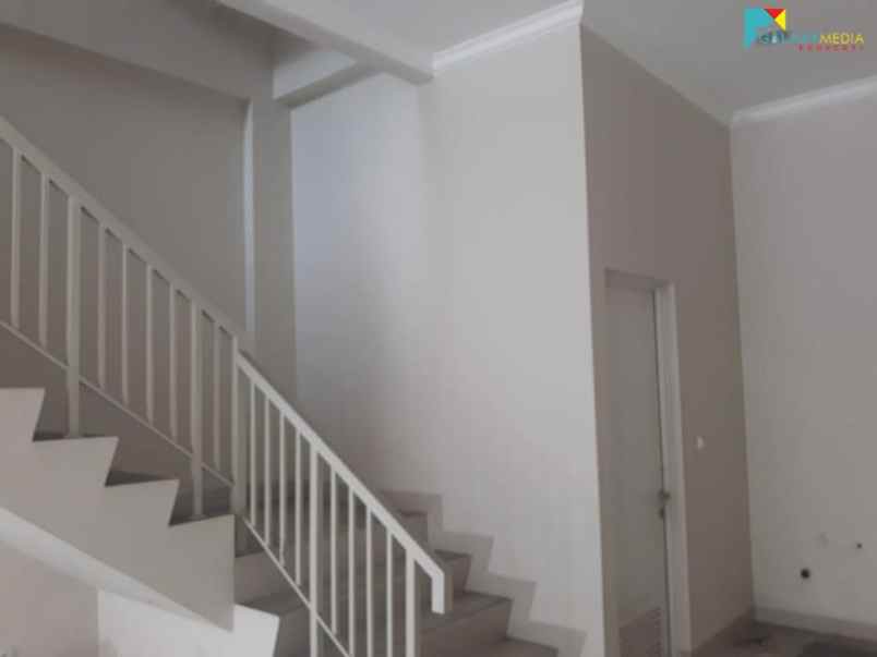 ruko 3lt lokasi premium dekat grand galaxy park bekasi