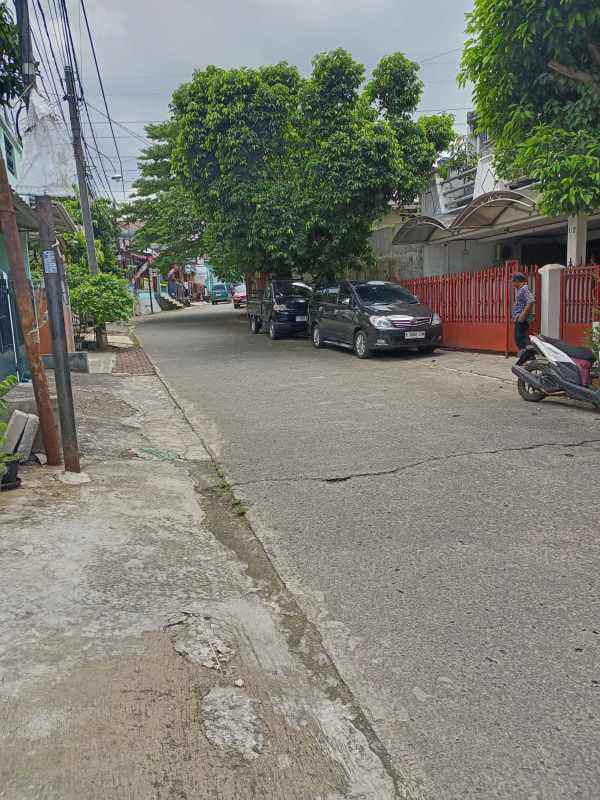 ruko 4 lantai strategis di beji depok