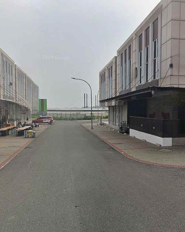 ruko modern 2 lantai di kawasan komersial kota wisata