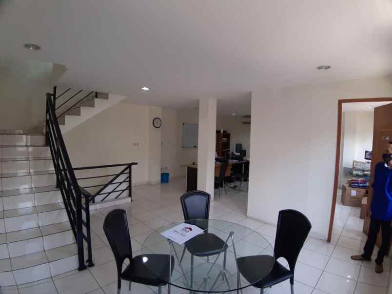 ruko pasar anyar lokasi ramai