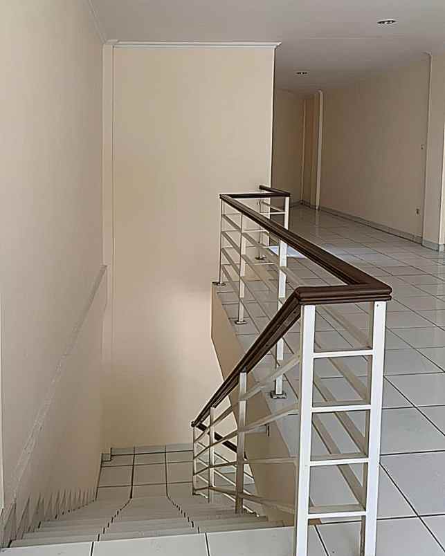 ruko strategis dan bagus di lenteng agung