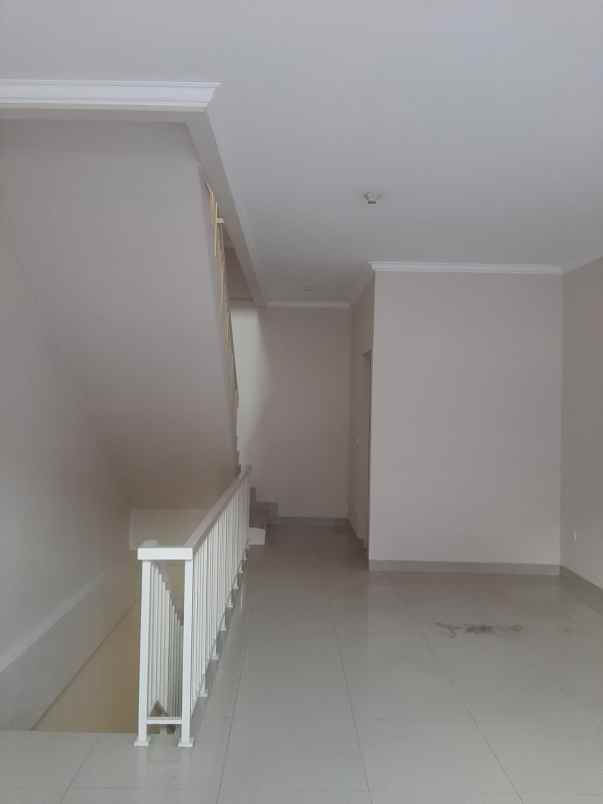 ruko strategis di galaxy bekasi kota