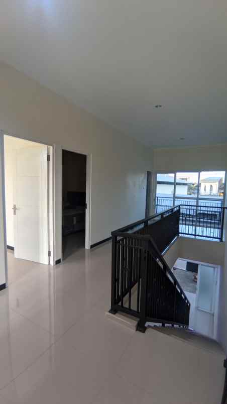 rumah 2 lantai siap huni di sambikerep lontar surabaya