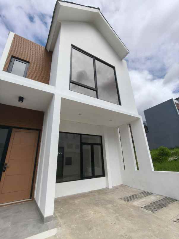 rumah 600 jutaan paling dekat upi sayap setiabudi