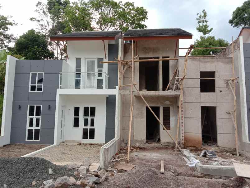 rumah arcamanik kab bandung jawa