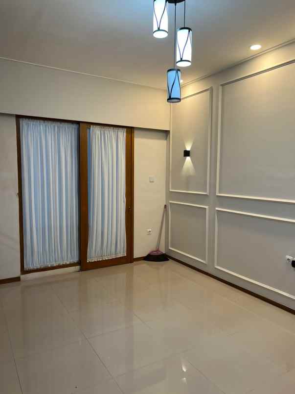 rumah bali garden city view awiligar