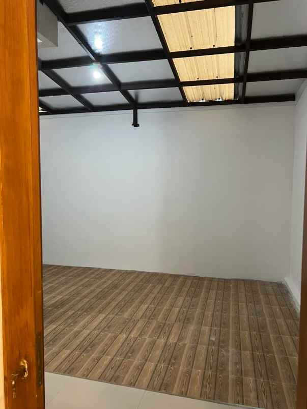 rumah bali garden city view awiligar