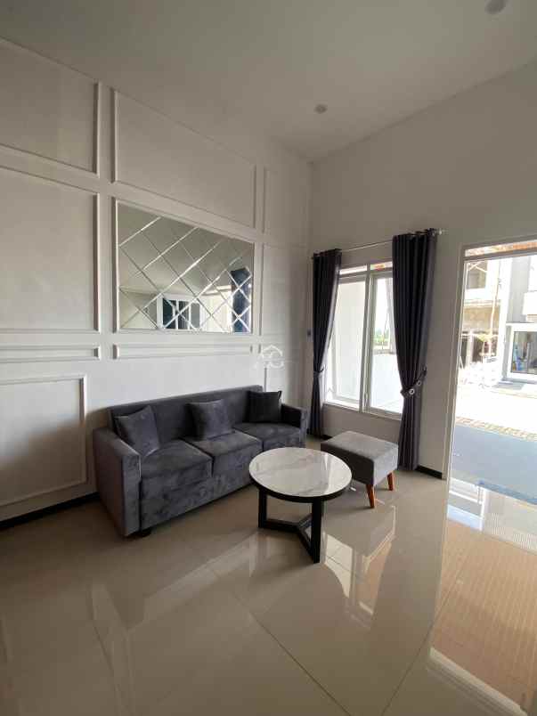 rumah baru 2 lantai di fasco regency pakis malang