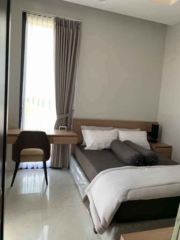 rumah baru modern 2 lantai di dekat tol buah batu