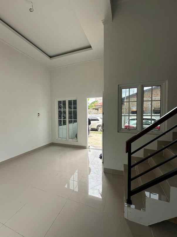rumah baru modern 2 lt medan baru padang bulan