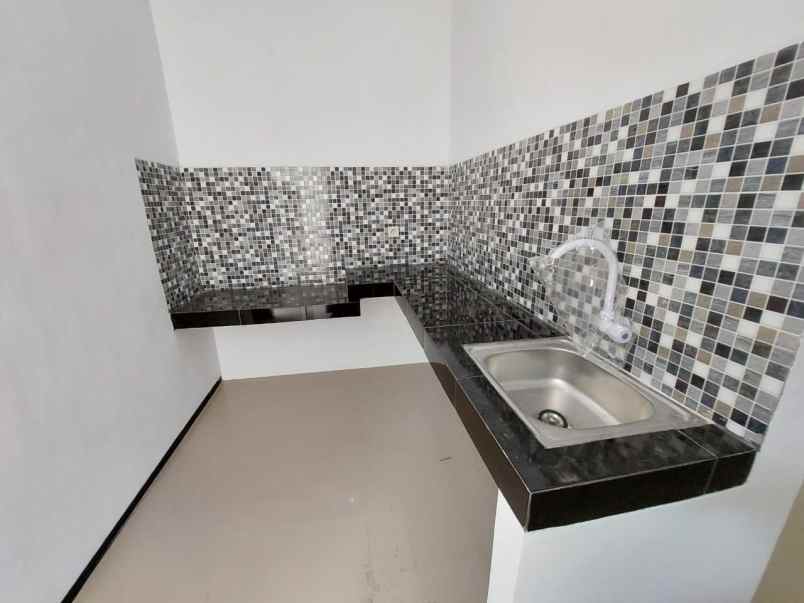 rumah baru tepi jalan raya di kalasan sleman