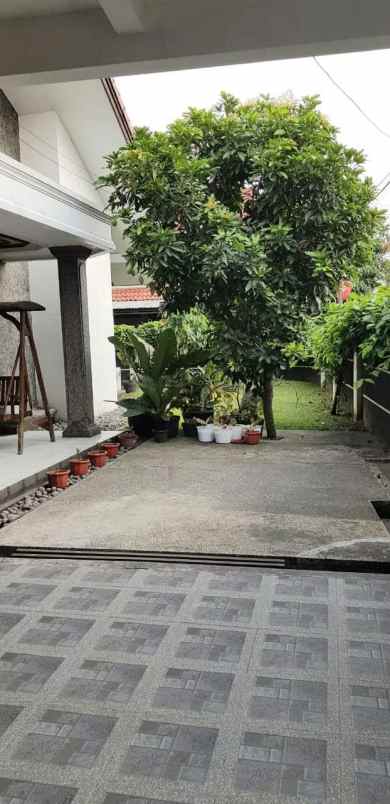 rumah batu indah