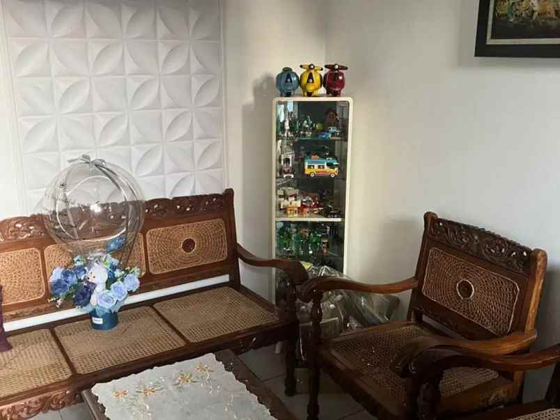 rumah besar komplek dki pondok kelapa nego brutal